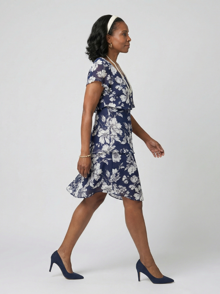 Thea | Delicate floral knee-length dress
