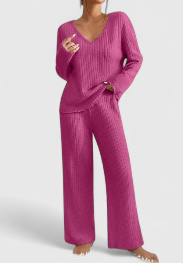 Angeline | Comfortable Set | V-Neck Sweater and Wide-Leg Ribbed Pants